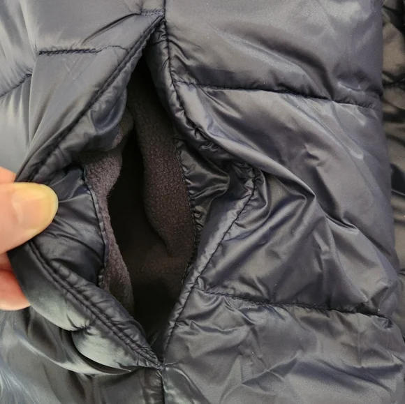 GAP Lightweight Puffer Jacket - Picture 5 of 13